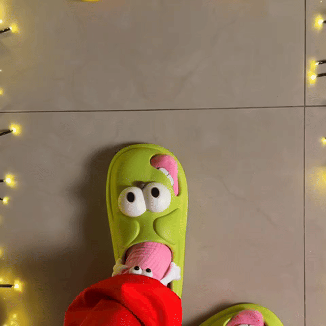 3D Big Eye Dog Tongue Kiss Slippers🤪