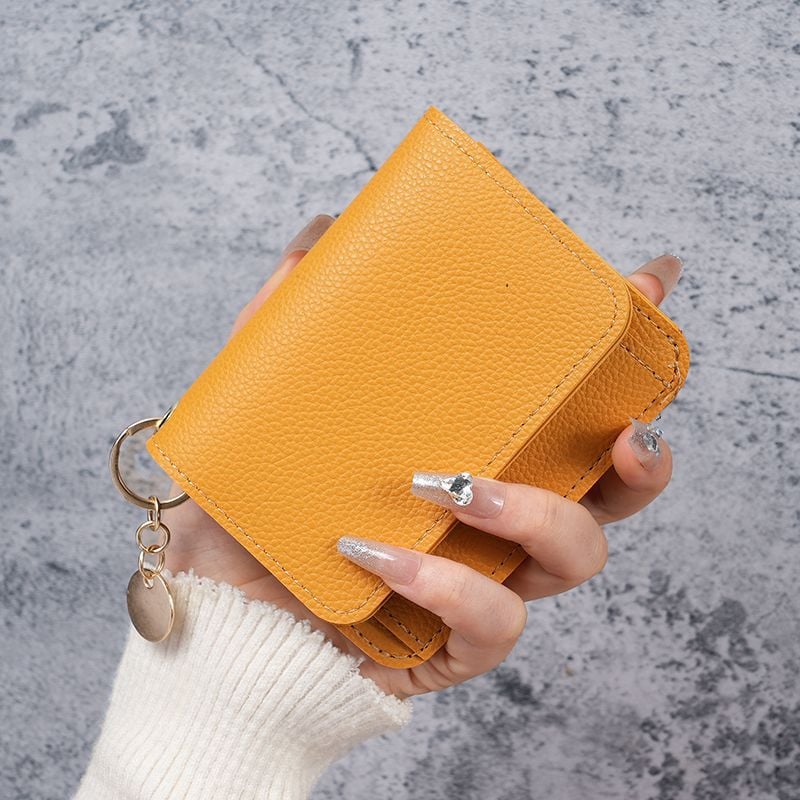 Elegant and Minimalist Women's Slim Short Wallet